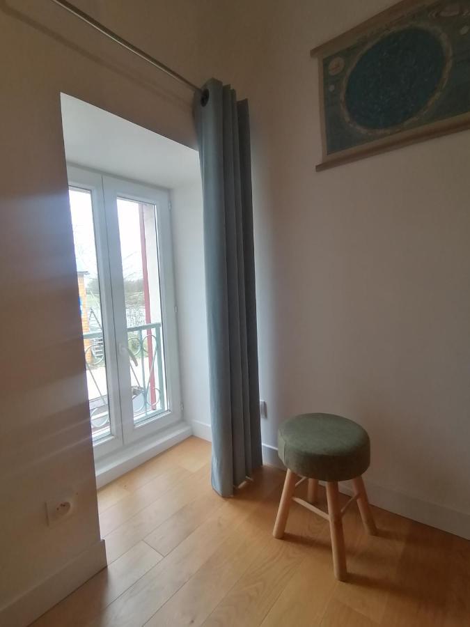 Gite La Maison La Saint-Aubin-d'Aubigne 外观 照片