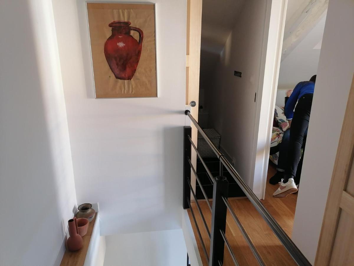 Gite La Maison La Saint-Aubin-d'Aubigne 外观 照片